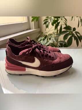 Nike Retro Sneakers size 7.5 Maroon